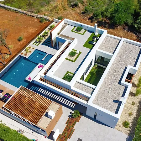Zatonka Royal Villa